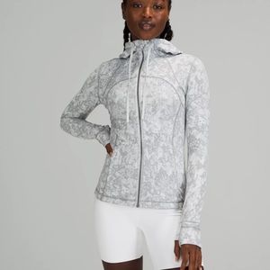 Lululemon Hooded define jacket Nulu - NWT 18